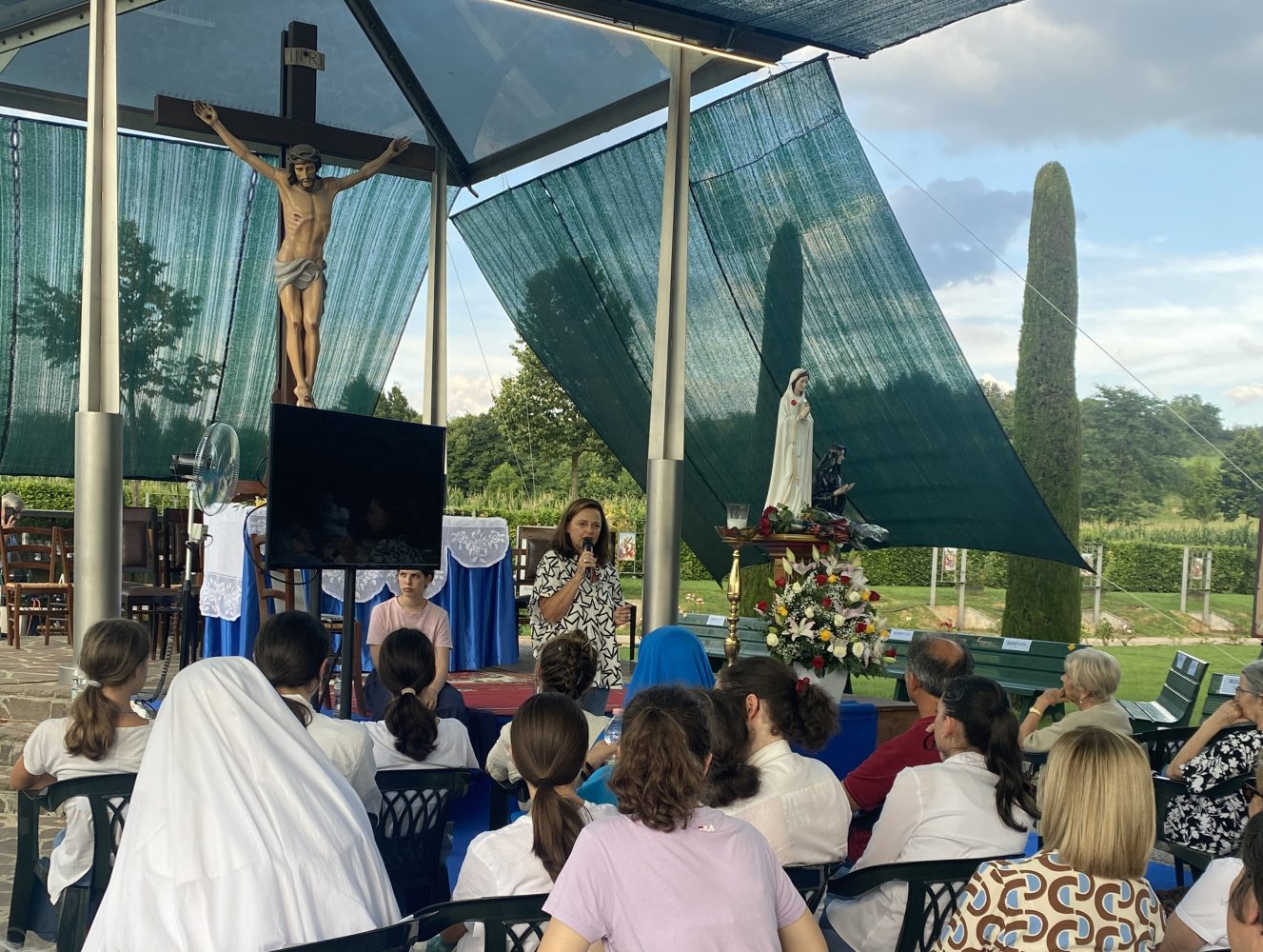 Da oggi tutti i video della biblista Antonella Anghinoni al Rosa Mystica Festival 2024